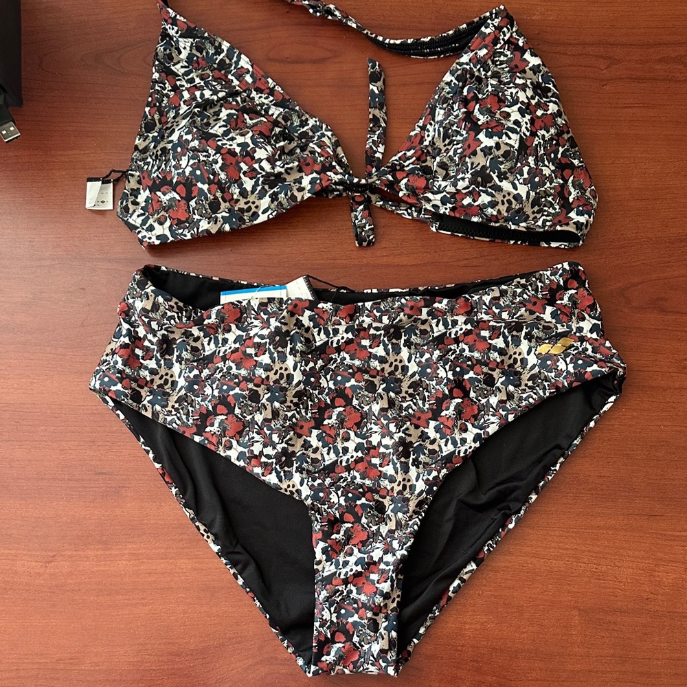 NWT Arena Bikini